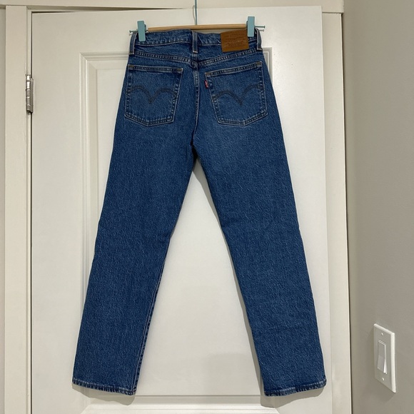 Levi’s Jeans - Picture 2 of 3